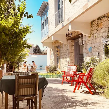 Mina By Adda Alacati Otel