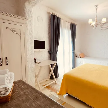 Mina By Adda Alacati Otel